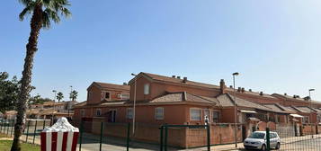 Chalet pareado en venta en calle Ben Edrim, 1