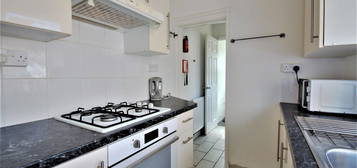 3 bed end terrace house to rent