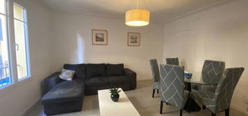 Appartement meublé  à louer, 4 pièces, 3 chambres, 67 m²