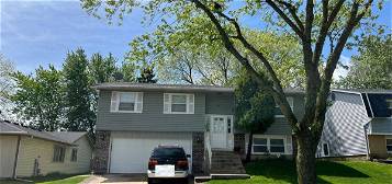 85 W  Wrightwood Ave, Glendale Heights, IL 60139