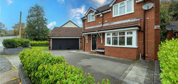 4 bed detached house for sale