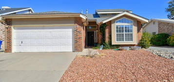 4721 Snapdragon Rd NW, Albuquerque, NM 87120