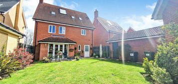 5 bed detached house for sale