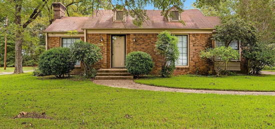 306 Pace Ave, Naples, TX 75568