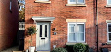 3 bedroom semi-detached house for sale