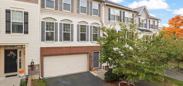 42721 Ogilvie Sq, Ashburn, VA 20148