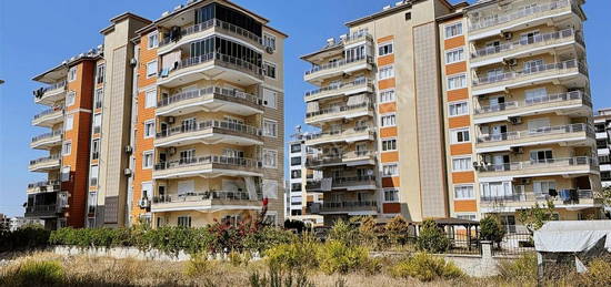 SERİK MERKEZ MAH. JANDARMA ARKASI 3+1 170 M² SATILIK DAİRE