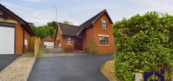 4 bed detached house for sale