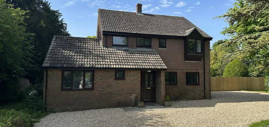 4 bedroom detached house