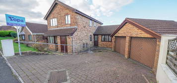 5 bed detached house for sale