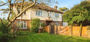 4 bed detached house for sale