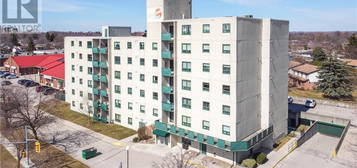 421 FAIRVIEW Drive Unit# 301, Brantford, Ontario 