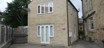 3 bedroom detached house to rent