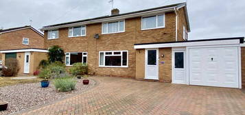 3 bedroom semi-detached house for sale