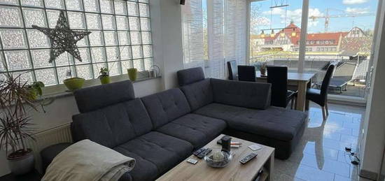 Helle 2-Zimmer-Wohnung mit EBK und Balkon