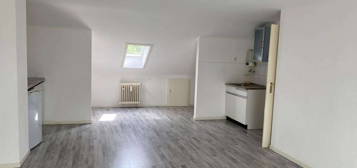 1 Zimmer Dachgeschoss Wohnung - Goethestraße 59, 47877 Willich