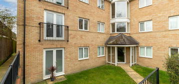 2 bedroom ground floor flat for sale