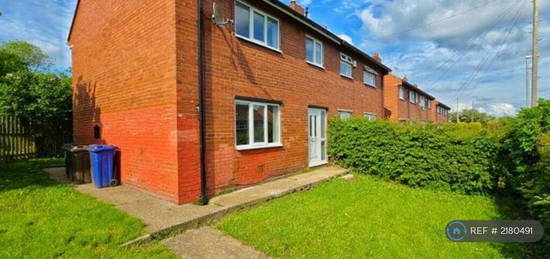 3 bedroom semi-detached house