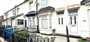 2 bed terraced house to rent