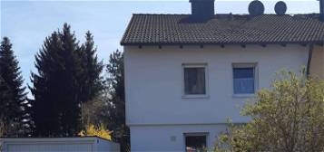 Preiswerte 4-Raum-Doppelhaushälfte in Vierkirchen