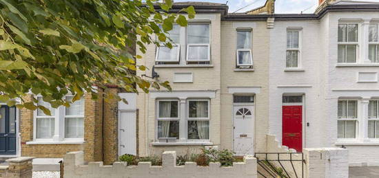 Property to rent in Vernon Avenue, London SW20