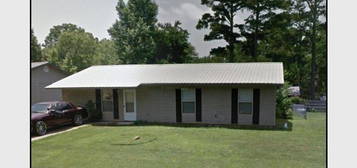 13512 Marietta Dr, Mabelvale, AR 72103