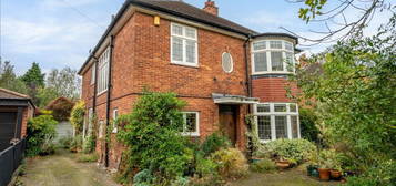 4 bed detached house for sale