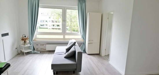 Saniertes Apartment mit EBK in Holweide!