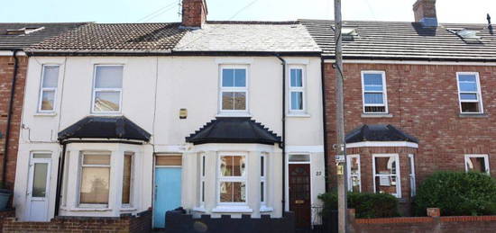 Terraced house to rent in George Street, Bletchley, Milton Keynes MK2