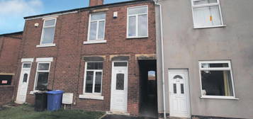 Terraced house to rent in Derby Road, Chesterfield S40