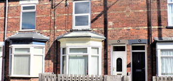 Terraced house for sale in Chanterlands Ave, Hull HU5