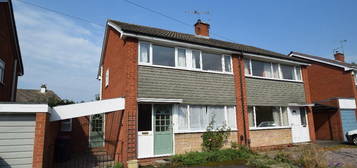 4 bed semi-detached house to rent