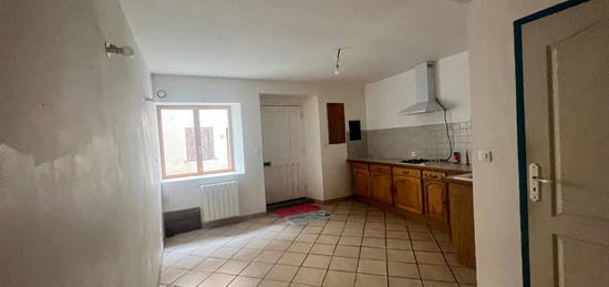 Location maison 3 pièces 80 m²