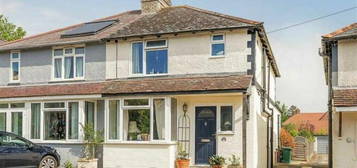 3 bedroom semi-detached house to rent