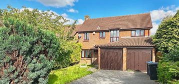 5 bedroom detached house to rent