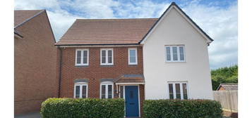 4 bed detached house for sale