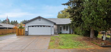 15806 NE 76th St, Vancouver, WA 98682