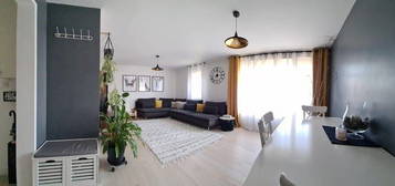 Appartement  à louer, 4 pièces, 3 chambres, 75 m²