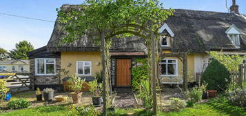 2 bedroom cottage for sale