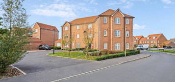 Flat for sale in Falcon Drive, Didcot OX11