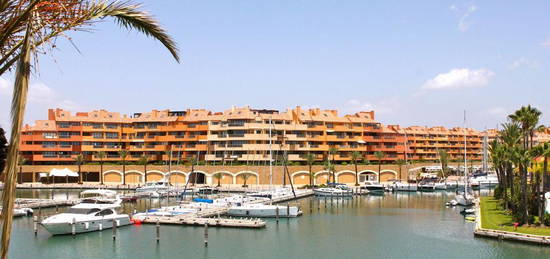 Apartamento en venta en Puerto de Sotogrande - La Marina