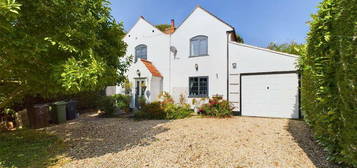 2 bedroom detached house for sale