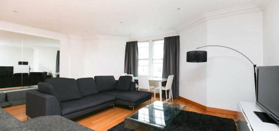 Flat to rent in Hampstead Way, London NW11