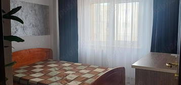 Închiriez apartament zona Prundu