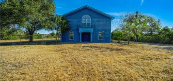 714 N Carroll St, Poth, TX 78147