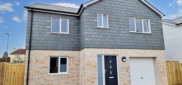 5 bedroom detached house to rent