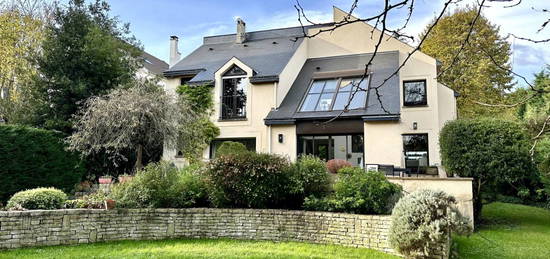 Maison  à vendre, 7 pièces, 4 chambres, 230 m²