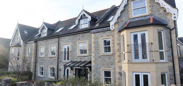 Flat to rent in Queens Road, Clevedon BS21