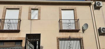 Alquiler de  Chalet adosado en calle Manuel de Falla, 7