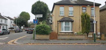 End terrace house to rent in Catherine Road, Heath Park, Romford RM2